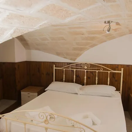 La Casa Dell'oste * Monopoli